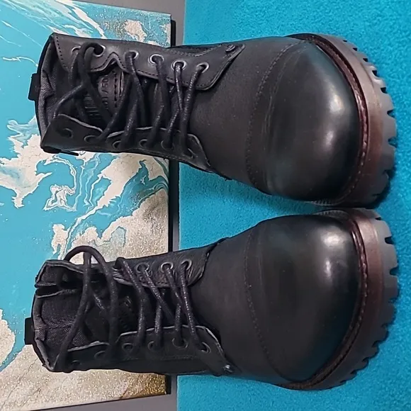 Bull Boxer Leather Boots
