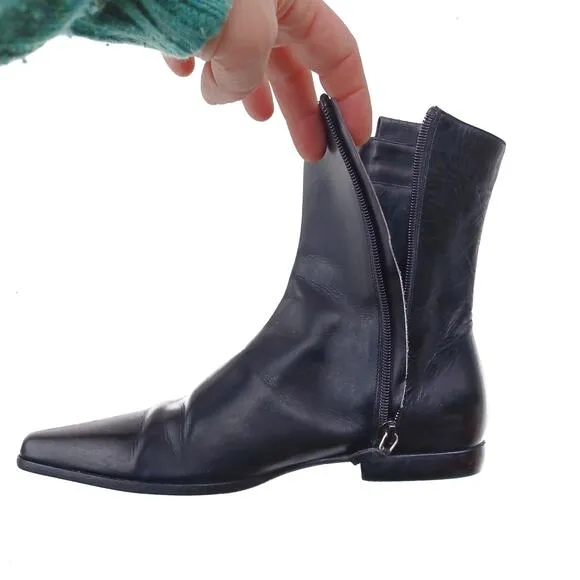 BURBERRY Black Leather Buckle Ankle Boots Made in Italy Point Toe Designer 35.5