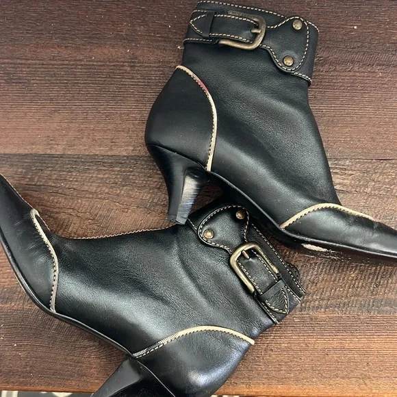 Burberry Heeled Boots