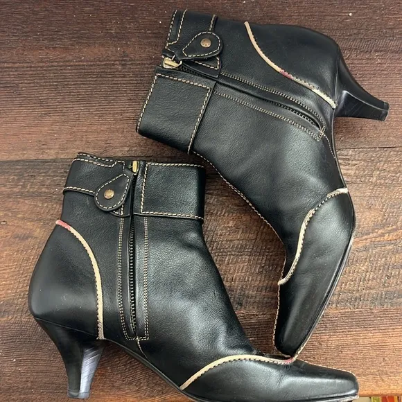 Burberry Heeled Boots