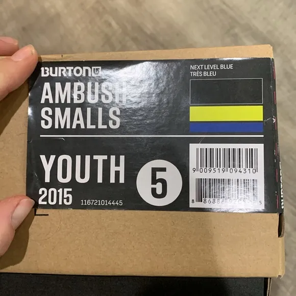 Burton Ambush Kids Size 5 NEW in Box, Black and Blue Snowboard Boots