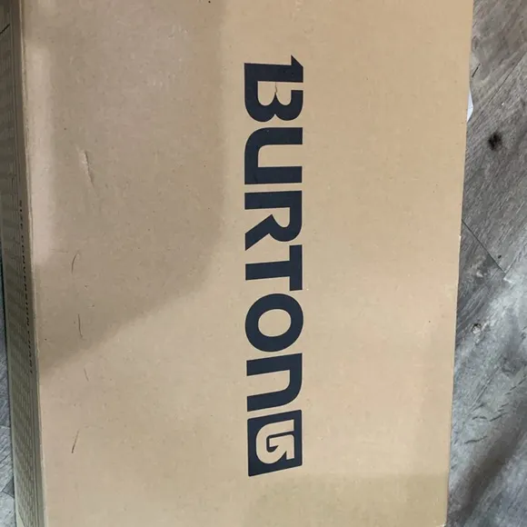 Burton Ambush Kids Size 5 NEW in Box, Black and Blue Snowboard Boots