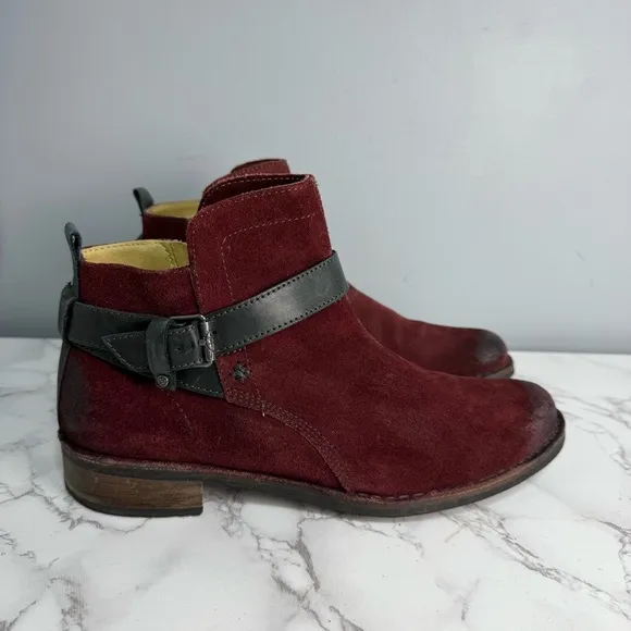 Bussola Women’s Harness Boots sz 9 (Euro 40) Suede Ankle #K362
