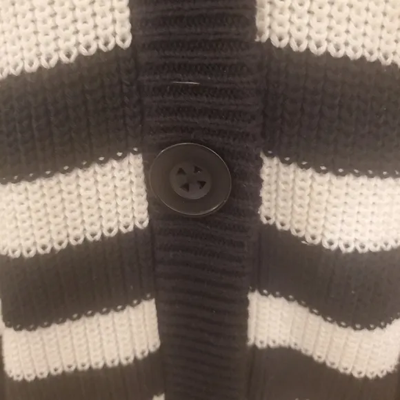 Cabi | Spring 2018 Whistler Black &amp; White Cardigan Sweater - Size: Small