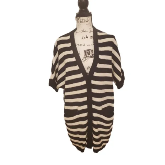 Cabi | Spring 2018 Whistler Black &amp; White Cardigan Sweater - Size: Small