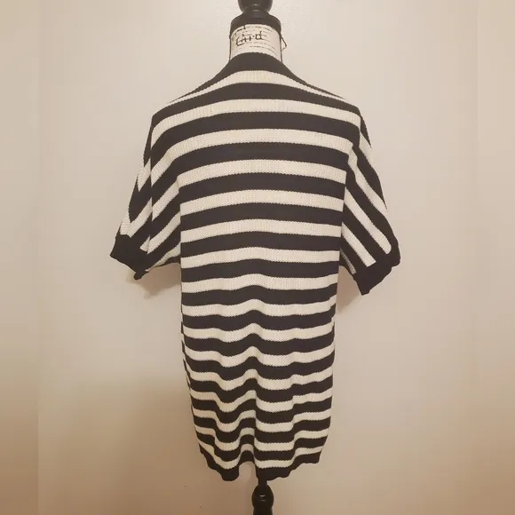 Cabi | Spring 2018 Whistler Black &amp; White Cardigan Sweater - Size: Small