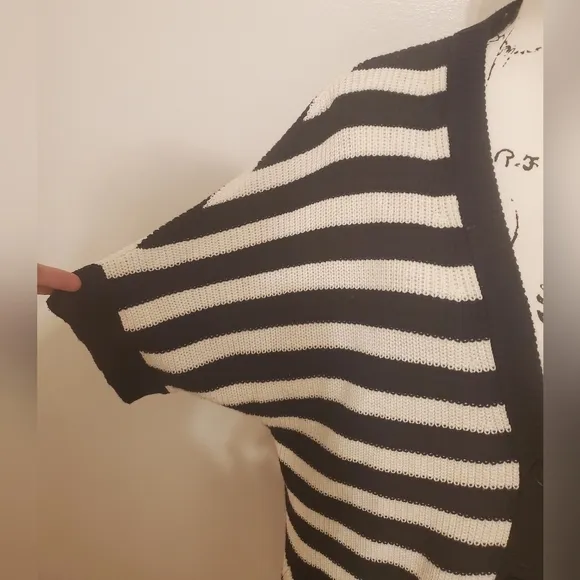 Cabi | Spring 2018 Whistler Black &amp; White Cardigan Sweater - Size: Small