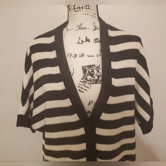 Cabi | Spring 2018 Whistler Black &amp; White Cardigan Sweater - Size: Small