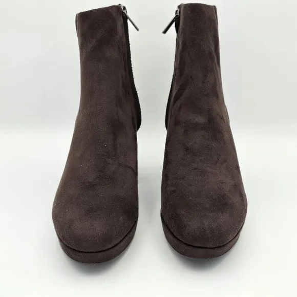 Calvin Klein Uda 2 Faux Suede Heeled Ankle Booties, Chocolate (Brown), Wmns 8.5M