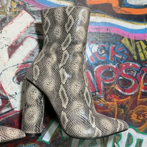 Cape Robbin Vegan Snake Print Ankle Boots – Size 6 – Chunky Heel Statement
