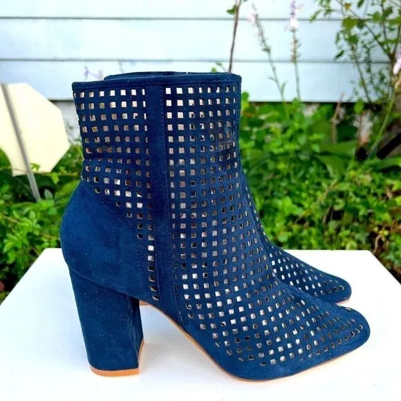 Cape Robin Caged Calf Heeled Boots Sz 11
