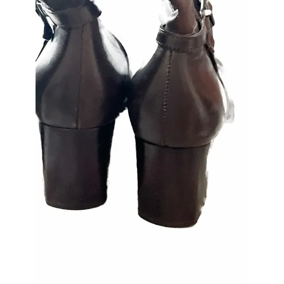 Caressa brown leather riding Boots Size 9.5” Medium