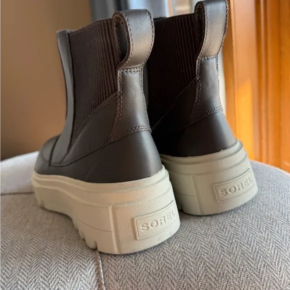 CARIBOU™ X WOMEN'S CHELSEA WATERPROOF BOOT Black Ankle Boots