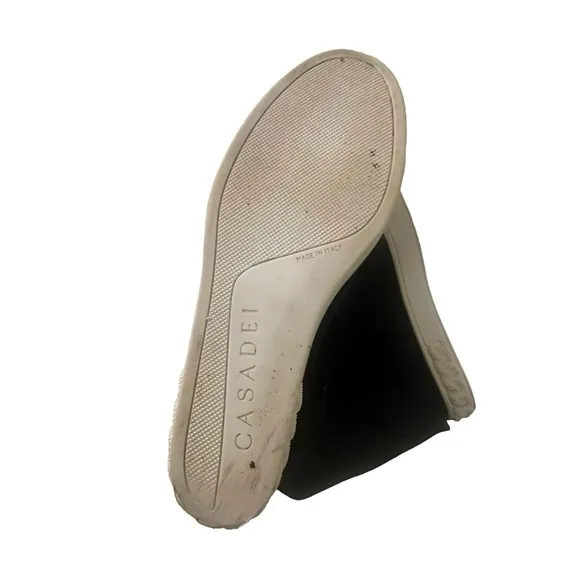 Cascadei Suede Ankle Boots Black/White Sz 7