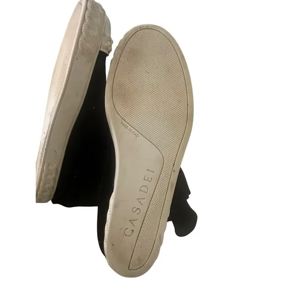 Cascadei Suede Ankle Boots Black/White Sz 7