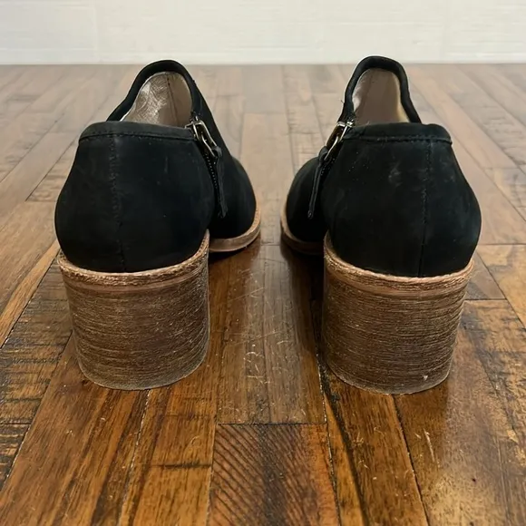 Caslon Booties boots black leather suedeZip closure size 7