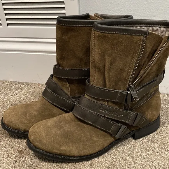 CAT Caterpillar Light Brown Suede Combat Ankle Boots - Size 7