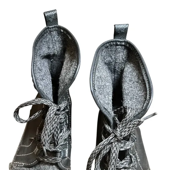 Chaco ‘Barbary’ Women’s Black Ankle Wool Fold Over Hiking/Walking Boots- SZ 8.5