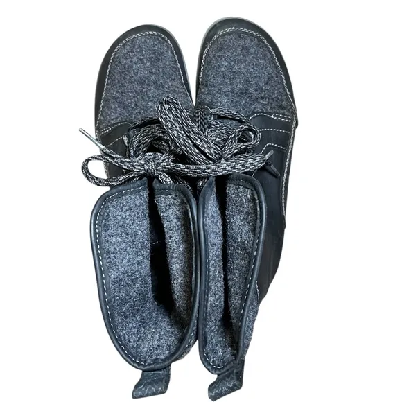Chaco ‘Barbary’ Women’s Black Ankle Wool Fold Over Hiking/Walking Boots- SZ 8.5