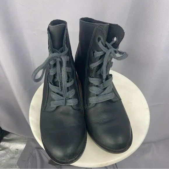 Chaco Cataluna Lace Up Mid Ankle Boots Black Leather Womens Size 10
