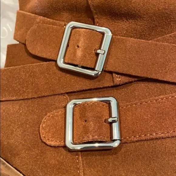 Chelsea &amp; Violet Vicki brown suede boots