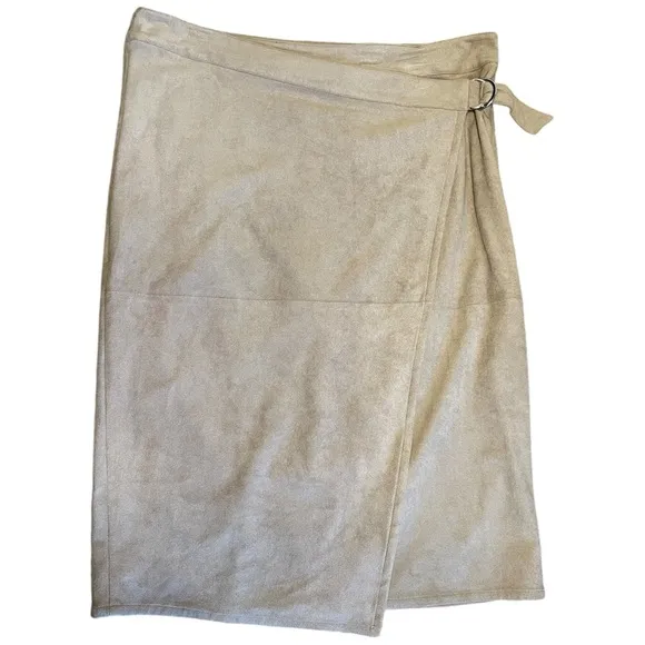 Chico's Black Label Tan Taupe Faux-Suede Wrap Skirt Chico's Size 2 Medium