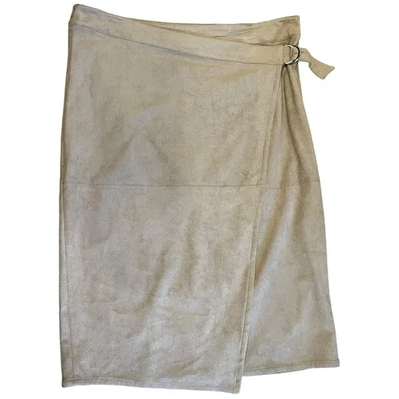 Chico's Black Label Tan Taupe Faux-Suede Wrap Skirt Chico's Size 2 Medium