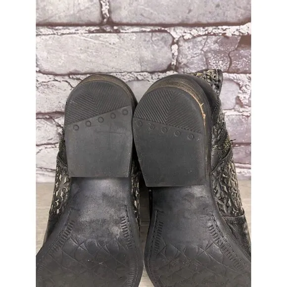 Circle G by Corral Black Leather Cut Out Distressed Heel Ankle Boots Women 9.5M