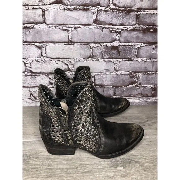 Circle G by Corral Black Leather Cut Out Distressed Heel Ankle Boots Women 9.5M