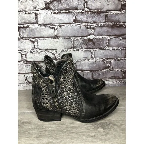Circle G by Corral Black Leather Cut Out Distressed Heel Ankle Boots Women 9.5M