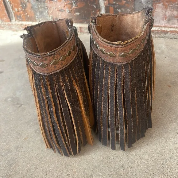 Circle G Fringe leather Ankle Booties! Size 6