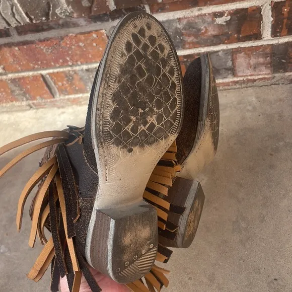 Circle G Fringe leather Ankle Booties! Size 6