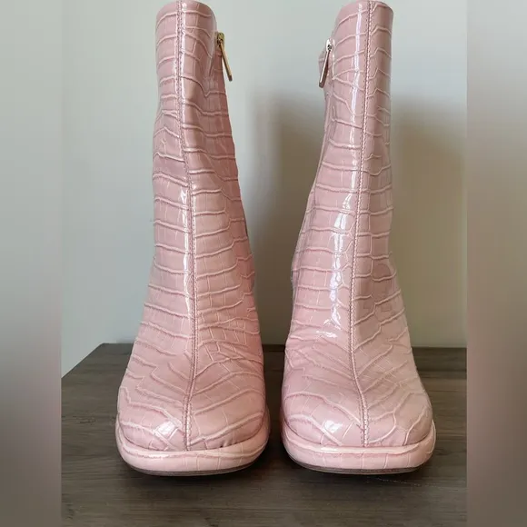 Circus by Sam Edelman Freddie Platform Croc-Embossed Ankle Boots Light Pink - 10