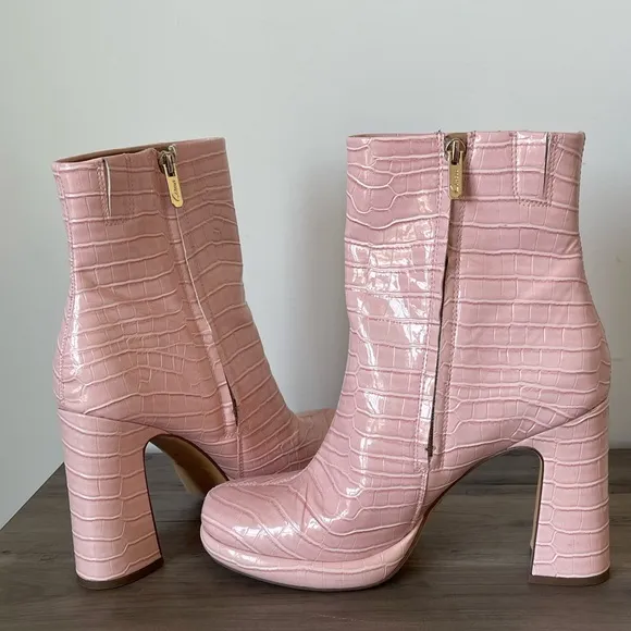Circus by Sam Edelman Freddie Platform Croc-Embossed Ankle Boots Light Pink - 10