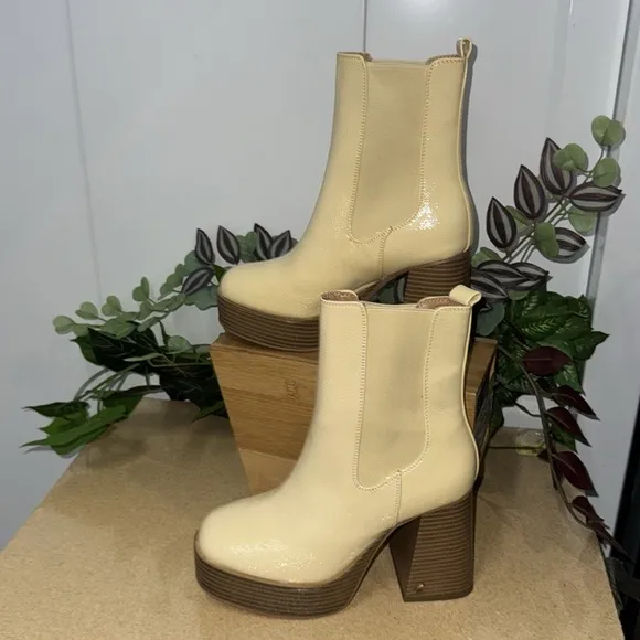 Circus NY Women’s Cream Stace High Boots (1425)