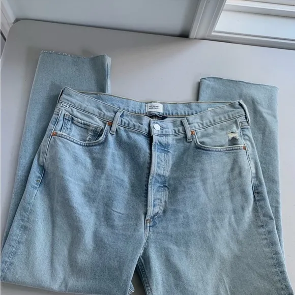 💚🔥Citizens of Humanity - Light Wash Charlotte Crop Jeans - 32