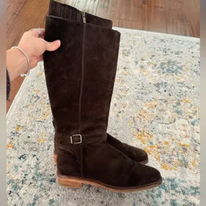 Clarcks Brown suede leather knee-high boots with buckle closure and side zipper