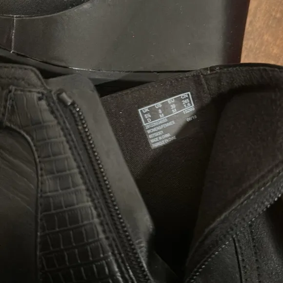Clarks black leather wedge boots/ booties w/ zipper and buckle accent, 8