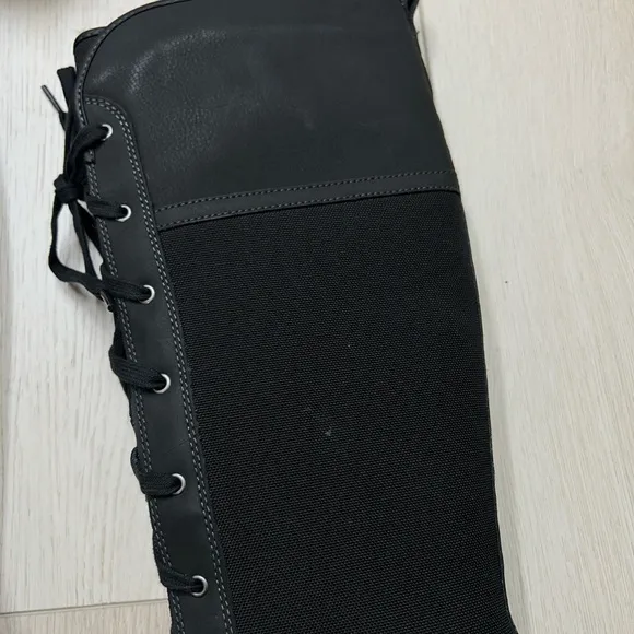 Clark’s Carina Pluma Black Fur Lined Snow Boots