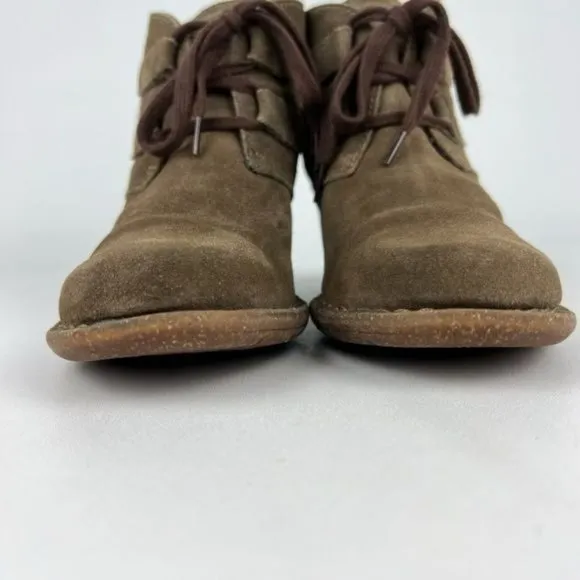 Clarks Carleta Lyon Taupe Suede Chunky Heel Ankle Boots 7