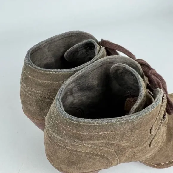 Clarks Carleta Lyon Taupe Suede Chunky Heel Ankle Boots 7