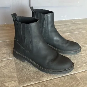 Clarks Chelsea boots