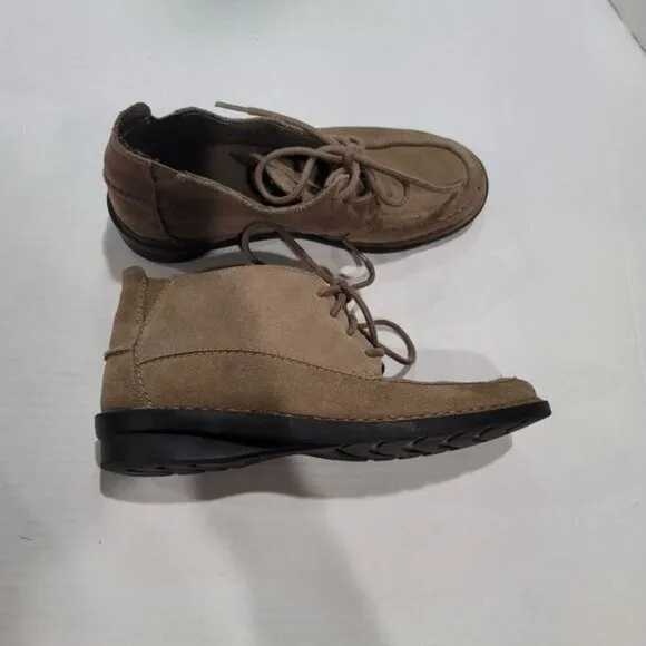 Clarks Class Nikki Boots Size 6 M