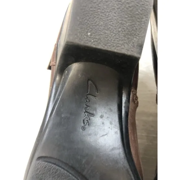 Clarks Ingalls 62424 Women's Dover Brown Boot Size 8.5 Block Heel Bootie Brown