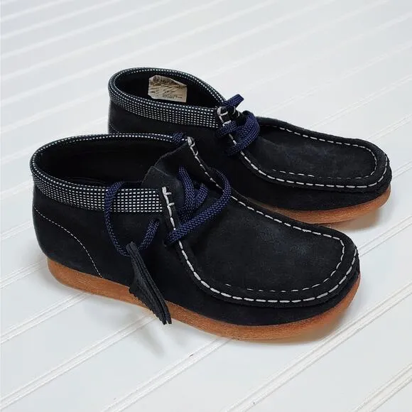 Clarks Kids Wallabee Navy Suede Boots