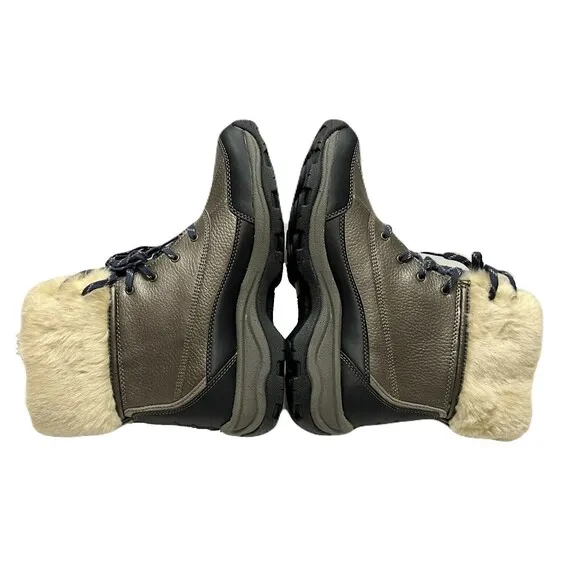 Clarks Mazlyn Arctic Winter Duck Boots EUC Womens 9.5 Pewter Silver Worn Once