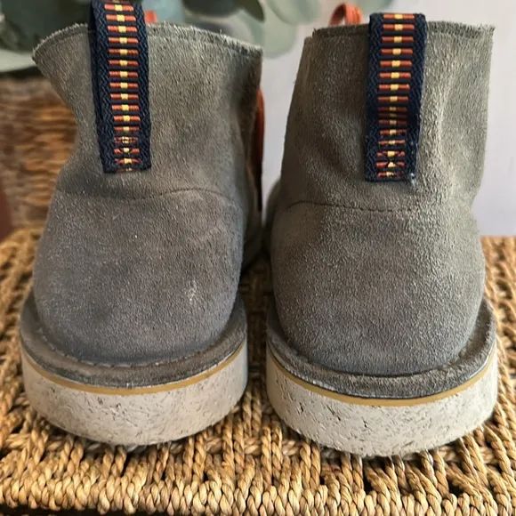Clarks | Men’s | Bushacre 3 | chukka | olive | suede | lace up | 9 1/2 M | boots