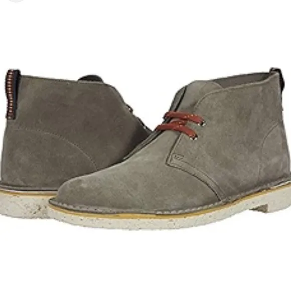 Clarks | Men’s | Bushacre 3 | chukka | olive | suede | lace up | 9 1/2 M | boots