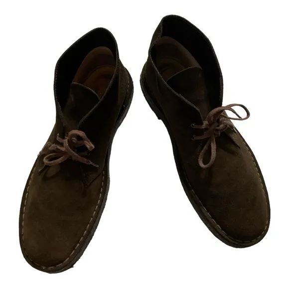 CLARKS ~ Originals Desert Boot Brown Suede Chukkas  Crepe Sole size US 9 M