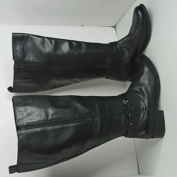 Clarks- Plaza Impress- Leather Riding Boots   size 9